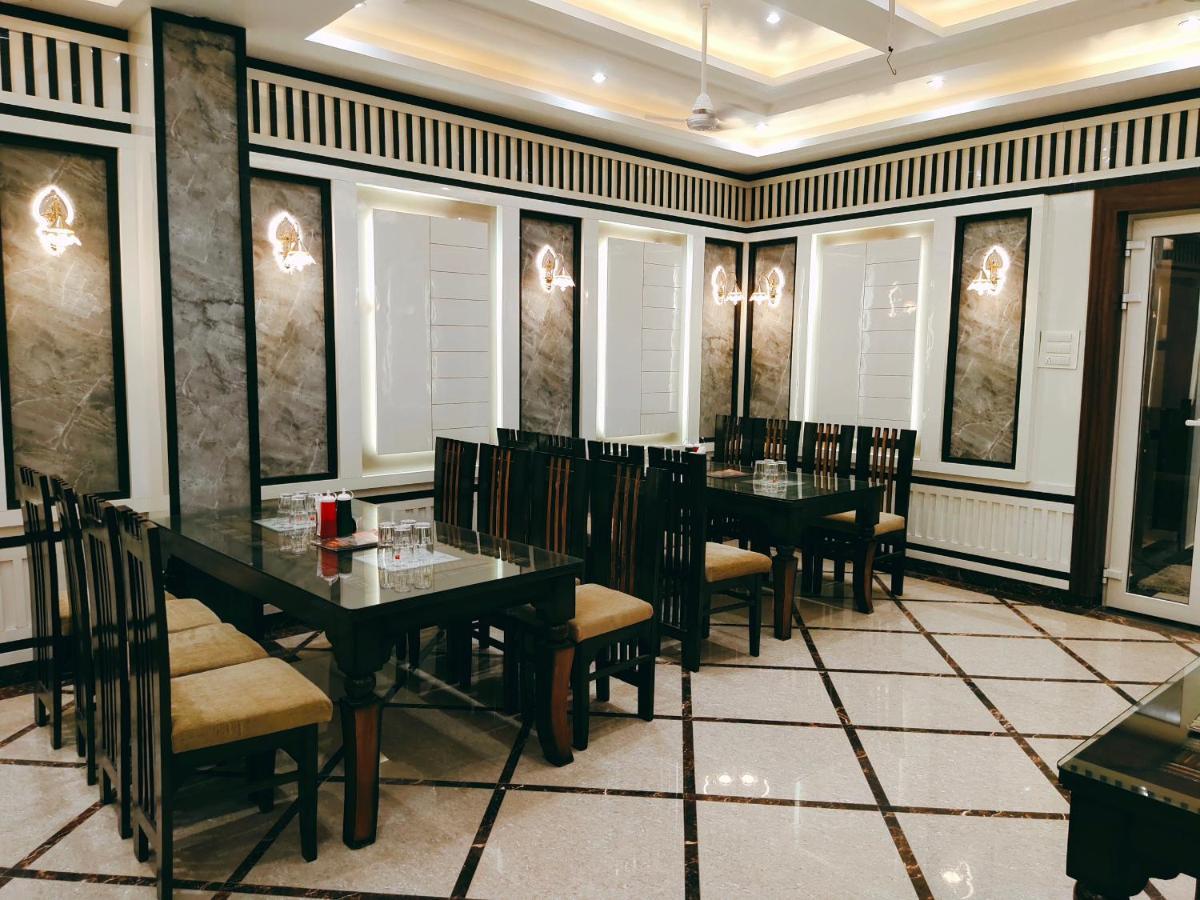 Hotel The Shree Jee Palace Mirzāpur Kültér fotó
